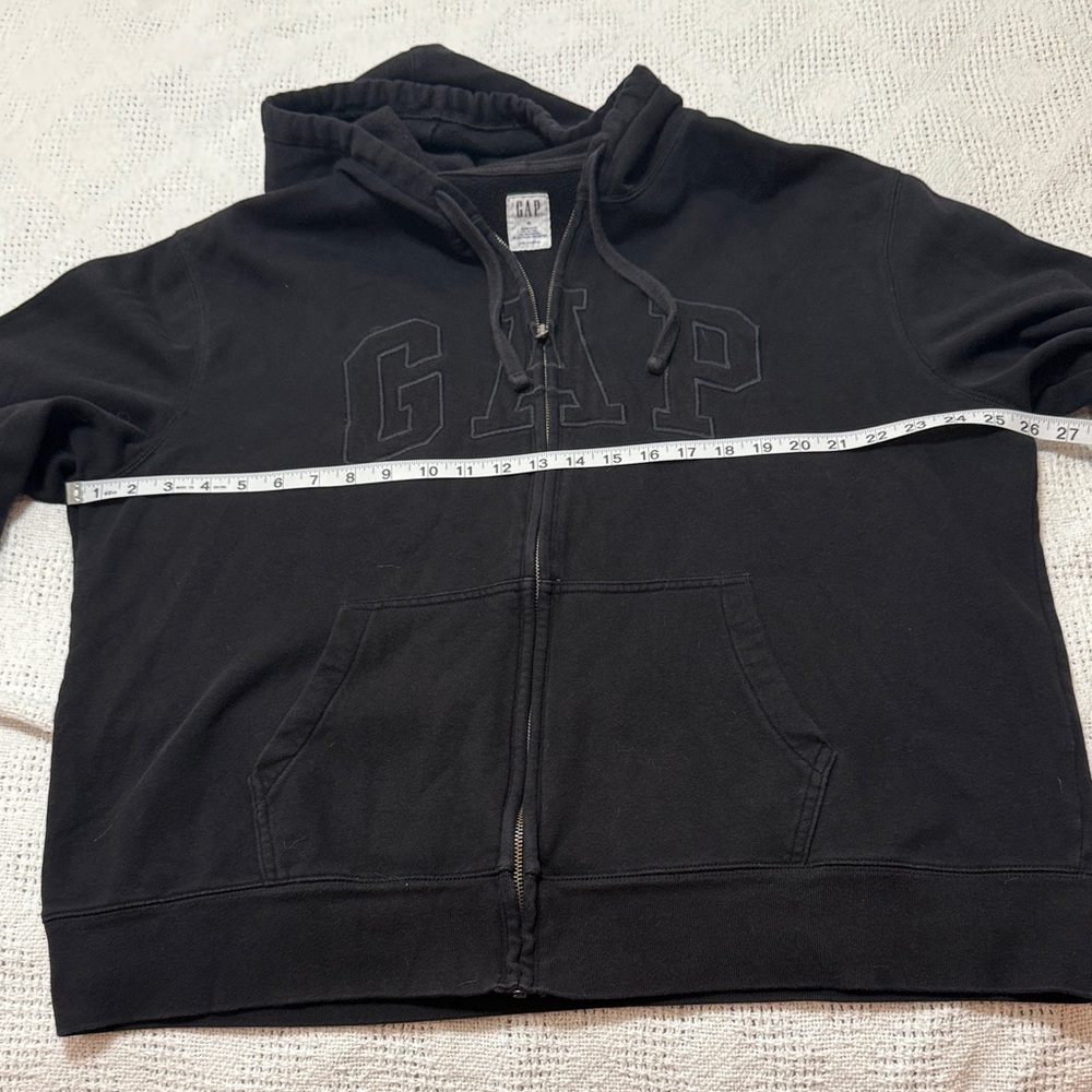GAP Black Hoodie with Subtle Logo - Picture 4 of 5